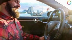 Häng med när 24Kalmar och Tobias Klintheim testar elbilen Tesla Model S 70D